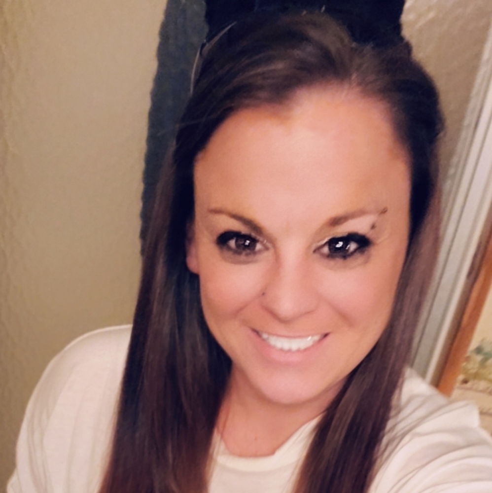 Meet your Posher, Tiffanie